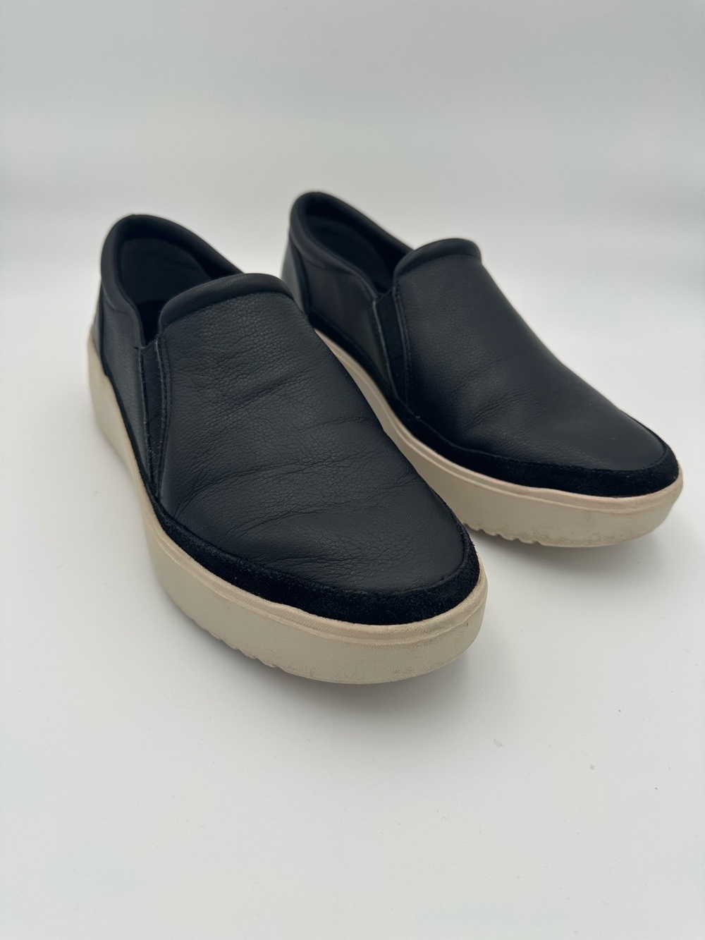 VIONIC Women’s Kearny Slip-On Shoes Size 9 Wide